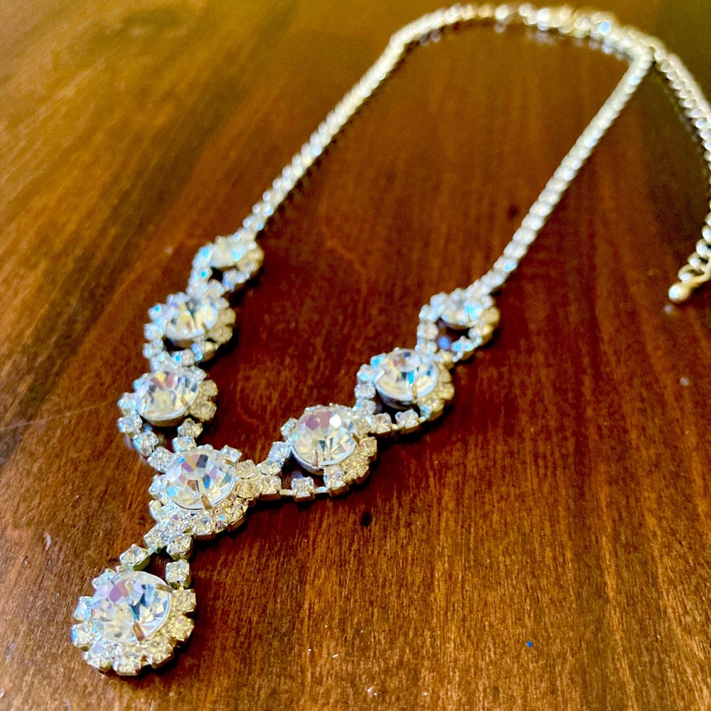 Rhinestone and Silvertone Stateent Necklace Adjustable Length